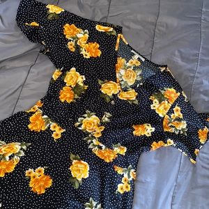 Speed Control - Mid Dress - Size L Black Mustard Floral Pattern